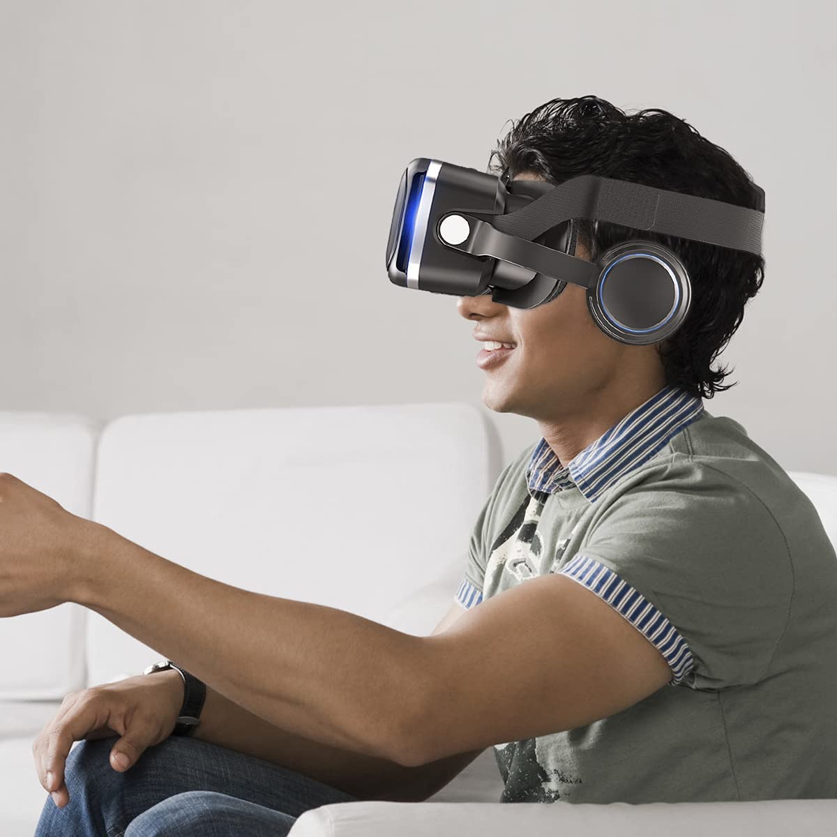 Entretenimento estudo de jogos online e mundo virtual em simulação 3d  mulher séria em jogos de óculos vr
